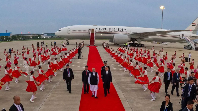 Modi Visits China with a Message of Friendship 12 Modi was given a red carpet welcome at Tianjin citys airport