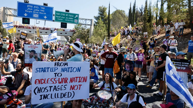 Nationwide Strikes and Violence in Israel Demanding Deal with Hamas