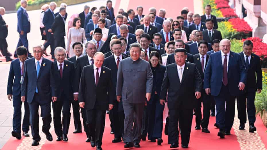 Putin, Xi, and Kim unite at Beijing parade showcasing China’s military might 6 8000