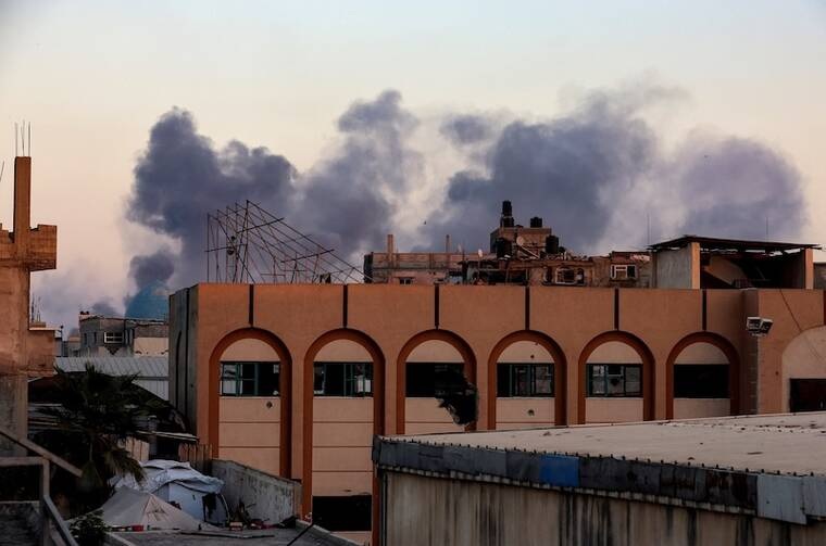 Israel says ceasefire and aid to resume after airstrikes kill 26 in Gaza