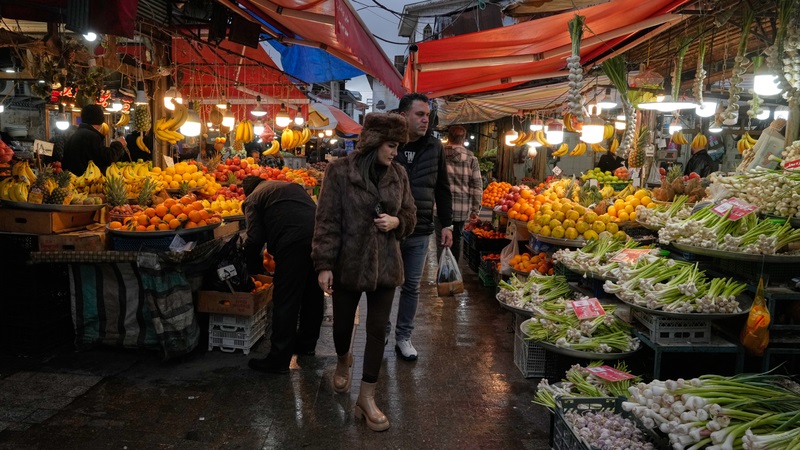 People shop